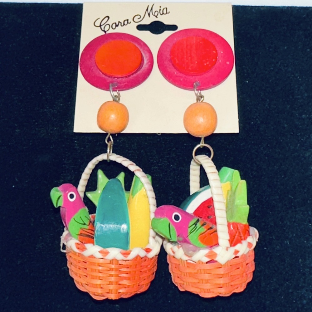 Cara Mia - vintage 90s Tropical Fruit Basket with Parrot, Post earrings